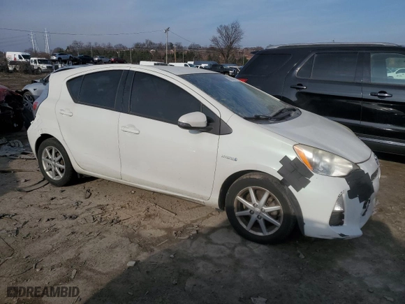 2013 Toyota Prius c One with VIN JTDKDTB33D1544031, listed as a Copart auction lot 85606284 with 147,248 mi miles and Salvage Title. Bid and sale history available at carsss.com. Image 4.