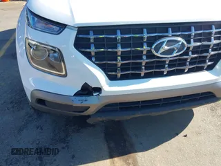 2022 Hyundai Venue SEL with VIN KMHRC8A33NU171505, listed as a IAAI auction lot 42041443 with 37,908 mi miles and . Bid and sale history available at DreamBid. Image 6.
