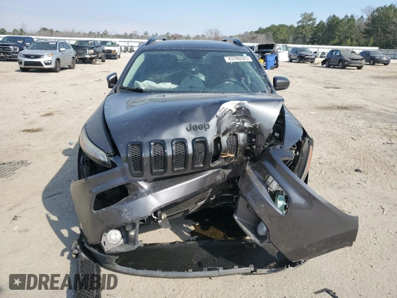 2016 Jeep Cherokee Altitude with VIN 1C4PJLCS1GW222595, listed as a Copart auction lot 43760325 with 190,316 mi miles and Salvage Title. Bid and sale history available at carsss.com. Image 5.