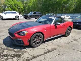 2018 FIAT 124 Spider Classica z VIN JC1NFAEK7J0138217, wystawiony jako Copart lot #52120735 z przebiegiem 38 303 mil mil oraz Szkoda całkowita • Salvage title. Historia ofert i sprzedaży dostępna na DreamBid. Obrazek 1.