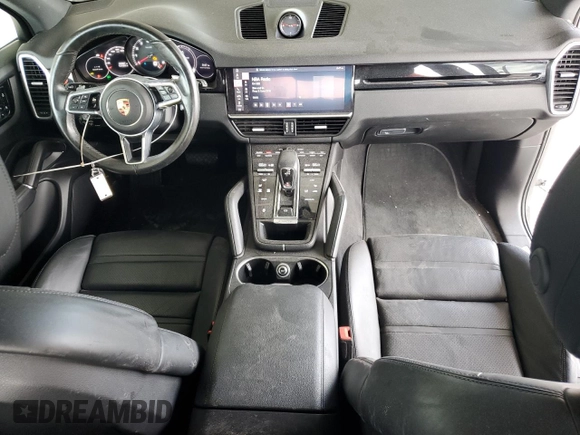 2021 Porsche Cayenne z VIN WP1AA2AY0MDA06430, wystawiony jako Copart lot #51603065 z przebiegiem 26 087 mil mil oraz Szkoda całkowita • Salvage title. Historia ofert i sprzedaży dostępna na DreamBid. Obrazek 8.