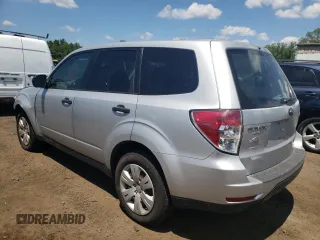 2009 Subaru Forester X with VIN JF2SH61659H783811, listed as a Copart auction lot 61682465 with 154,704 mi miles and Non repairable. Bid and sale history available at DreamBid. Image 2.