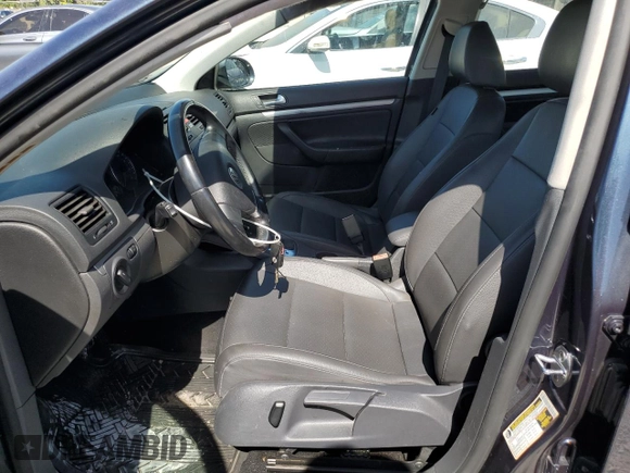 2009 Volkswagen Jetta SE с VIN 3VWRM71K09M091296, выставлен на аукционе Copart как лот 57342255 с пробегом 100 184 миль миль и Списание • Salvage title. История ставок и продаж доступна на DreamBid. Изображение 7.
