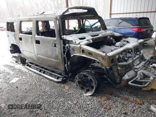 2003 Hummer H2 with VIN 5GRGN23U43H144553, listed as a IAAI auction lot 41608750 with 1 mi miles. Bid and sale history available at carsss.com. Image 1.