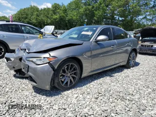 2017 Alfa Romeo Giulia with VIN ZARFAEDN2H7555776, listed as a Copart auction lot 62035725 with 83,144 mi miles and Clean title. Bid and sale history available at DreamBid. Image 1.