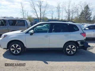 2018 Subaru Forester Limited with VIN JF2SJARCXJH417266, listed as a IAAI auction lot 42105404 with 70,174 mi miles. Bid and sale history available at carsss.com. Image 14.