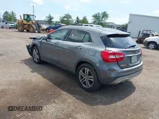 2016 Mercedes-Benz GLA 250 z VIN WDCTG4GB7GJ262782, wystawiony jako IAAI lot #39529296 z przebiegiem 115 446 mil mil oraz . Historia ofert i sprzedaży dostępna na DreamBid. Obrazek 3.
