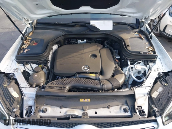 2022 Mercedes-Benz GLC 300 with VIN W1N0G8DB0NG057604, listed as a IAAI auction lot 42381397 with 29,171 mi miles and . Bid and sale history available at DreamBid. Image 10.