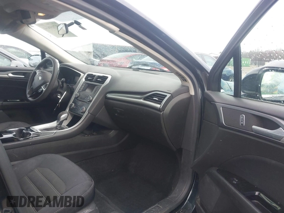 2014 Ford Fusion SE with VIN 3FA6P0H79ER243908, listed as a IAAI auction lot 41749834 with 217,196 mi miles. Bid and sale history available at carsss.com. Image 5.