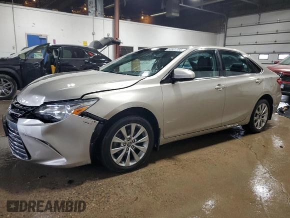 2015 Toyota Camry XLE with VIN 4T4BF1FK3FR490877, listed as a Copart auction lot 53581385 with 76,286 mi miles and Salvage Title. Bid and sale history available at carsss.com. Image 1.