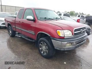 2002 Toyota Tundra SR5 with VIN 5TBRN34112S231284, listed as a IAAI auction lot 41886121 with 364,985 mi miles and . Bid and sale history available at DreamBid. Image 1.