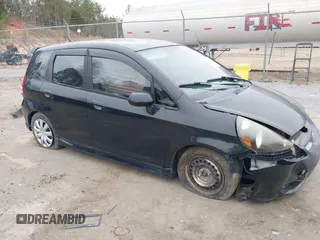 2007 Honda Fit Sport with VIN JHMGD37617S061689, listed as a IAAI auction lot 41498241 with 129,466 mi miles. Bid and sale history available at carsss.com. Image 1.