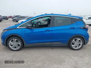 2023 Chevrolet Bolt EV 1LT z VIN 1G1FW6S08P4115045, wystawiony jako IAAI lot #42326150 z przebiegiem 42 357 mil mil oraz . Historia ofert i sprzedaży dostępna na DreamBid. Obrazek 14.