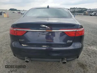 2017 Jaguar XF 35t Premium z VIN SAJBJ4BV8HCY39220, wystawiony jako Copart lot #52955365 z przebiegiem 47 469 mil mil oraz Szkoda całkowita • Salvage title. Historia ofert i sprzedaży dostępna na DreamBid. Obrazek 6.
