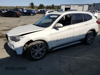 2016 BMW X1 xDrive28i z VIN WBXHT3C3XG5E55989, wystawiony jako Copart lot #60545535 z przebiegiem 77 709 mil mil oraz Szkoda całkowita • Salvage title. Historia ofert i sprzedaży dostępna na DreamBid. Obrazek 1.