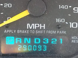 2001 Chevrolet Tahoe LS with VIN 1GNEK13T51R184450, listed as a IAAI auction lot 41773131 with 290,093 mi miles. Bid and sale history available at carsss.com. Image 15.