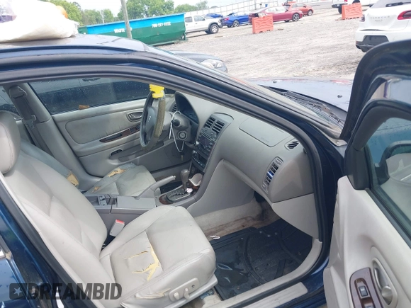 2003 Nissan Maxima GLE с VIN JN1DA31A73T401235, выставлен на аукционе IAAI как лот 42371917 с пробегом 184 450 миль миль и . История ставок и продаж доступна на DreamBid. Изображение 5.