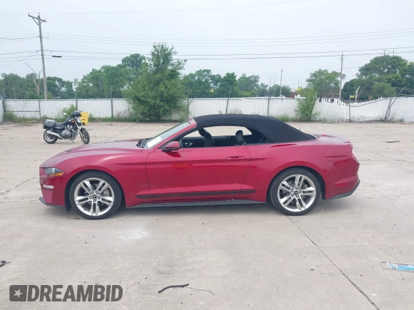 2019 Ford Mustang EcoBoost z VIN 1FATP8UH7K5148035, wystawiony jako IAAI lot #42337017 z przebiegiem 47 580 mil mil oraz . Historia ofert i sprzedaży dostępna na DreamBid. Obrazek 14.