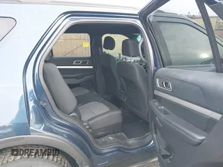 2016 Ford Explorer XLT with VIN 1FM5K8DH7GGB10927, listed as a IAAI auction lot 41695575 with 140,980 mi miles. Bid and sale history available at carsss.com. Image 8.