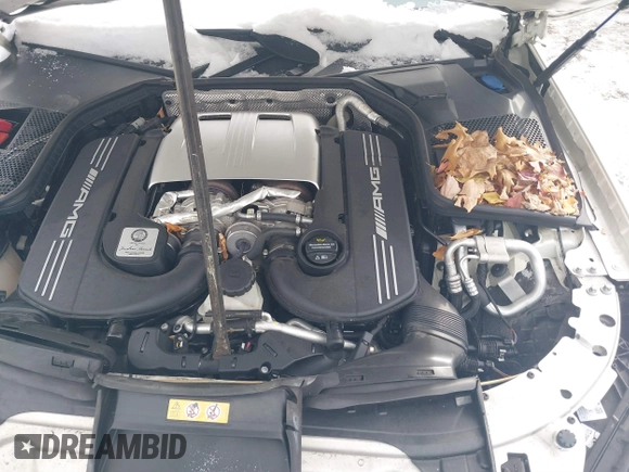 2019 Mercedes-Benz C 63 S AMG with VIN WDDWK8HB6KF926434, listed as a IAAI auction lot 41521120 with 87,095 mi miles and . Bid and sale history available at carsss.com. Image 10.