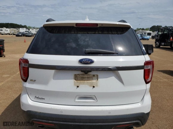 2017 Ford Explorer XLT with VIN 1FM5K7D88HGA73382, listed as a Copart auction lot 50251595 with 187,773 mi miles and Salvage Title. Bid and sale history available at carsss.com. Image 6.