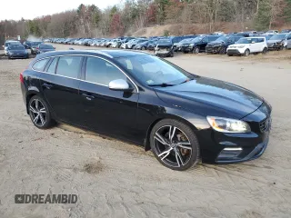2017 Volvo V60 R-Design Platinum with VIN YV149MSS4H1373460, listed as a Copart auction lot 80723864 with 90,485 mi miles and Salvage Title. Bid and sale history available at carsss.com. Image 4.