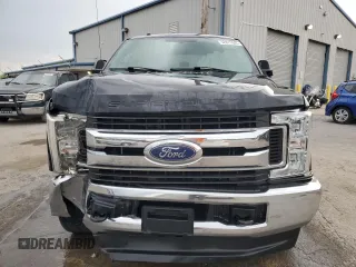 2019 Ford F-250 XL с VIN 1FT7W2B68KEE86363, выставлен на аукционе Copart как лот 52871045 с пробегом 148 706 миль миль и Списание • Salvage title. История ставок и продаж доступна на DreamBid. Изображение 5.