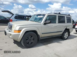 2007 Jeep Commander Sport with VIN 1J8HH48K87C501809, listed as a Copart auction lot 72325394 with 182,971 mi miles and Salvage Title. Bid and sale history available at carsss.com. Image 1.
