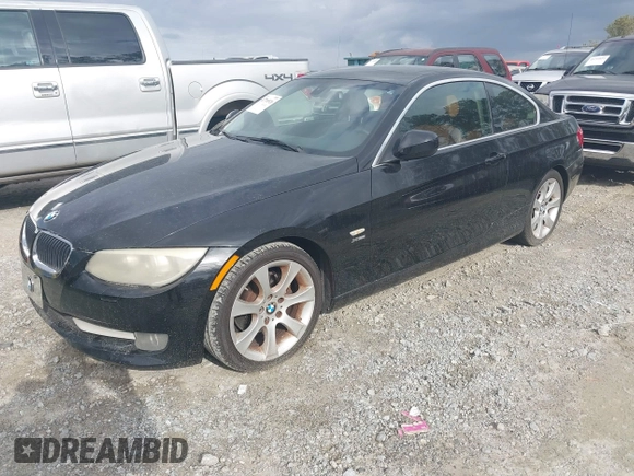 2011 BMW 3 Series 328i xDrive with VIN WBAKF5C52BE586375, listed as a IAAI auction lot 41799526 with 175,314 mi miles. Bid and sale history available at carsss.com. Image 2.