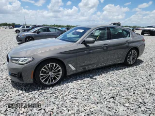2021 BMW 5 Series 530i xDrive с VIN WBA13BJ00MWX12997, выставлен на аукционе Copart как лот 60900435 с пробегом 55 064 миль миль и Списание • Salvage title. История ставок и продаж доступна на DreamBid. Изображение 1.