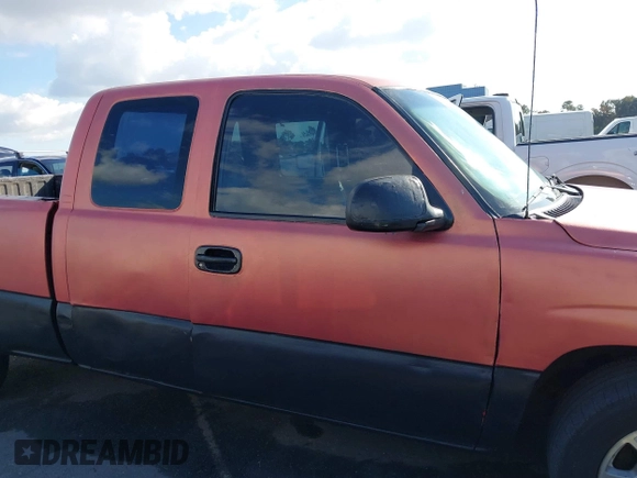 2000 Chevrolet Silverado 1500 with VIN 2GCEC19W6Y1117267, listed as a IAAI auction lot 41414335 with 255,802 mi miles and . Bid and sale history available at DreamBid. Image 13.