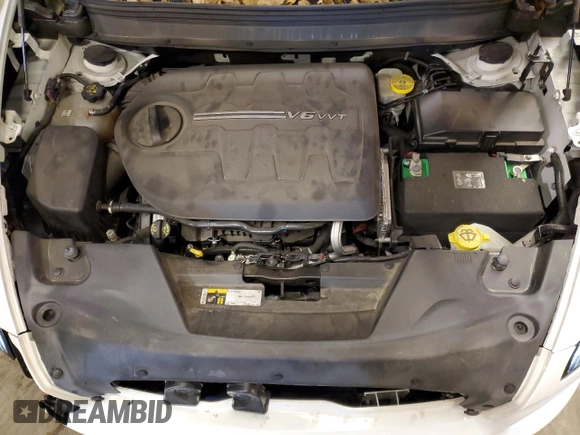 2018 Jeep Cherokee Overland with VIN 1C4PJMJX5JD558242, listed as a Copart auction lot 77577254 with 55,440 mi miles and Salvage Title. Bid and sale history available at carsss.com. Image 12.
