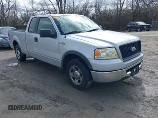 2006 Ford F-150 XL with VIN 1FTPX12V96FB66189, listed as a IAAI auction lot 41737302 with 164,752 mi miles. Bid and sale history available at carsss.com. Image 1.