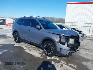2023 Kia Telluride S with VIN 5XYP6DGC9PG368718, listed as a IAAI auction lot 41576193 with 23,928 mi miles and . Bid and sale history available at carsss.com. Image 1.