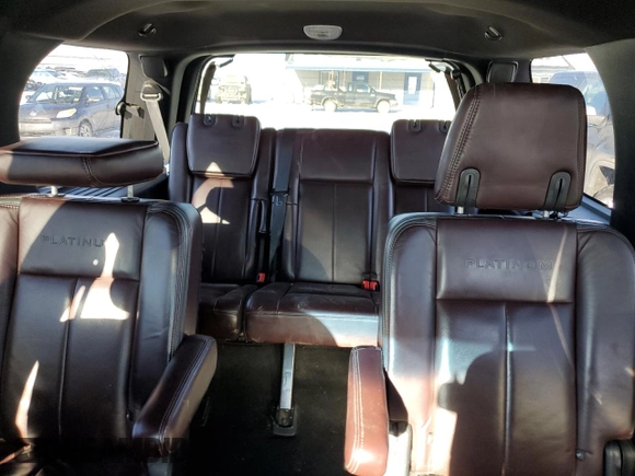 2017 Ford Expedition Platinum z VIN 1FMJU1MT8HEA33809, wystawiony jako Copart lot #88766765 z przebiegiem 165 227 mil mil oraz Szkoda całkowita • Salvage title. Historia ofert i sprzedaży dostępna na DreamBid. Obrazek 10.