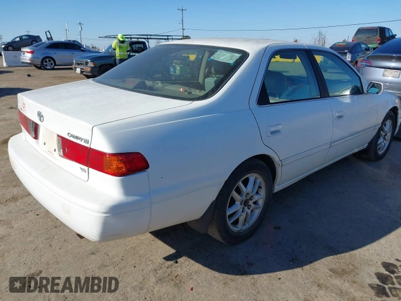 2001 Toyota Camry LE z VIN 4T1BF28K91U968760, wystawiony jako IAAI lot #41367655 z przebiegiem 161 389 mil mil oraz . Historia ofert i sprzedaży dostępna na DreamBid. Obrazek 4.