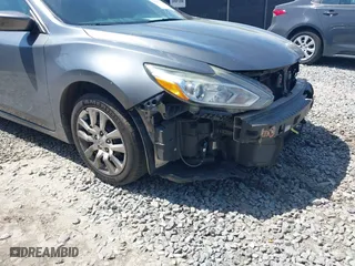 2016 Nissan Altima 2.5 SR with VIN 1N4AL3AP0GC186923, listed as a IAAI auction lot 41897336 with 217,771 mi miles. Bid and sale history available at carsss.com. Image 13.