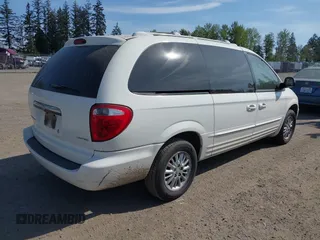 2003 Chrysler Town & Country Limited with VIN 2C8GP64L13R205501, listed as a IAAI auction lot 42131935 with 158,009 mi miles. Bid and sale history available at carsss.com. Image 4.