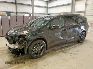 2025 Chrysler Pacifica Limited z VIN 2C4RC1GG9SR547820, wystawiony jako Copart lot #60974485 z przebiegiem 2 937 mil mil oraz Czysty tytuł • Clean title. Historia ofert i sprzedaży dostępna na DreamBid. Obrazek 1.