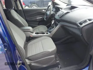 2013 Ford Escape SE with VIN 1FMCU0GX7DUD22231, listed as a IAAI auction lot 42542549 with 131,455 mi miles and . Bid and sale history available at DreamBid. Image 5.
