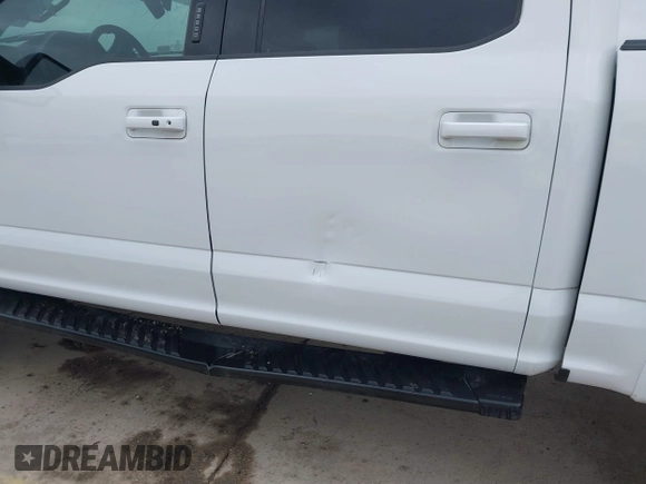 2018 Ford F-150 XL z VIN 1FTEW1E57JFD89572, wystawiony jako IAAI lot #41581500 z przebiegiem 68 484 mil mil oraz . Historia ofert i sprzedaży dostępna na DreamBid. Obrazek 14.