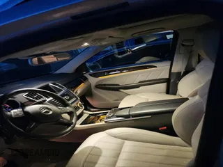 2015 Mercedes-Benz GL-Class GL 450 with VIN 4JGDF6EE0FA533195, listed as a IAAI auction lot 41519194 with 104,095 mi miles. Bid and sale history available at carsss.com. Image 5.