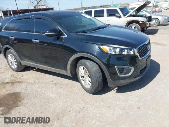 2018 Kia Sorento LX with VIN 5XYPG4A37JG431134, listed as a IAAI auction lot 41803871 with 139,818 mi miles. Bid and sale history available at carsss.com. Image 1.