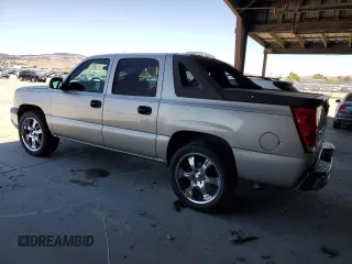 2004 Chevrolet Avalanche Z66 with VIN 3GNEC12T04G210939, listed as a Copart auction lot 65438305 with 176,159 mi miles and Clean title. Bid and sale history available at DreamBid. Image 2.