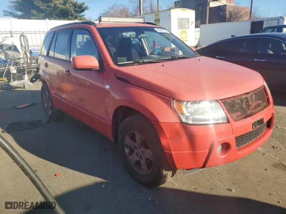 2006 Suzuki Grand Vitara Premium with VIN JS3TE943164102837, listed as a Copart auction lot 83445724 with 205,834 mi miles and Salvage Title. Bid and sale history available at carsss.com. Image 4.