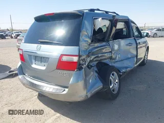 2005 Honda Odyssey Touring с VIN 5FNRL38895B083236, выставлен на аукционе IAAI как лот 42043046 с пробегом 205 141 миль миль и . История ставок и продаж доступна на DreamBid. Изображение 4.