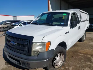 2014 Ford F-150 XL with VIN 1FTMF1CM4EKG19376, listed as a IAAI auction lot 40293792 with 362,075 mi miles. Bid and sale history available at carsss.com. Image 2.