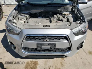 2015 Mitsubishi Outlander SE with VIN 4A4AP4AU3FE006050, listed as a Copart auction lot 49729755 with 106,276 mi miles and Salvage title. Bid and sale history available at DreamBid. Image 12.