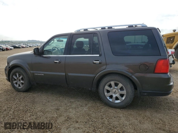 2006 Lincoln Navigator Luxury with VIN 5LMFU28546LJ10821, listed as a Copart auction lot 66204984 with 215,134 mi miles and Clean Title. Bid and sale history available at carsss.com. Image 2.