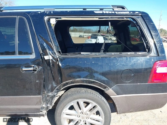 2017 Ford Expedition EL XLT with VIN 1FMJK1JT0HEA32907, listed as a IAAI auction lot 41417973 with 159,954 mi miles. Bid and sale history available at carsss.com. Image 6.
